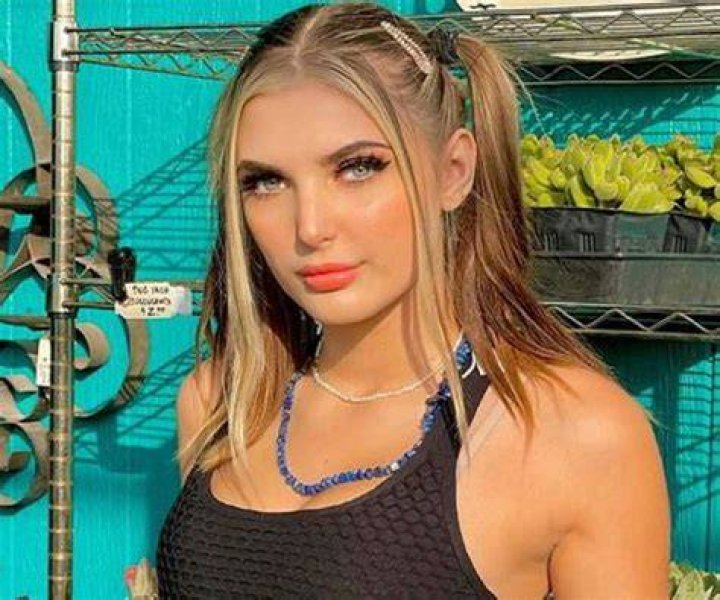 Amber Mezner career