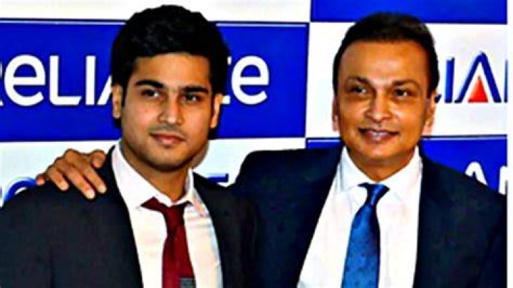 Anmol Ambani with his father mother and brother