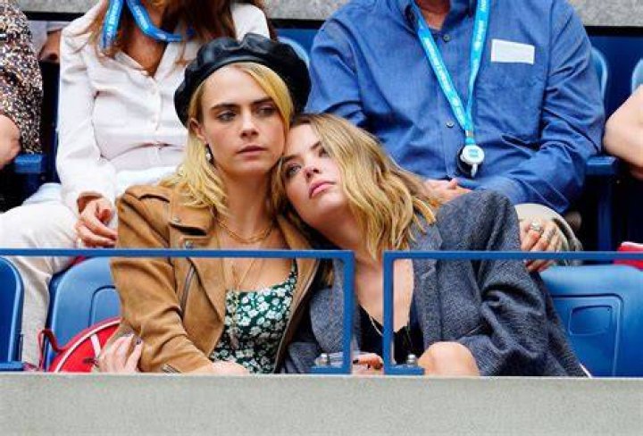 Cara Delevingne Ashley Benson