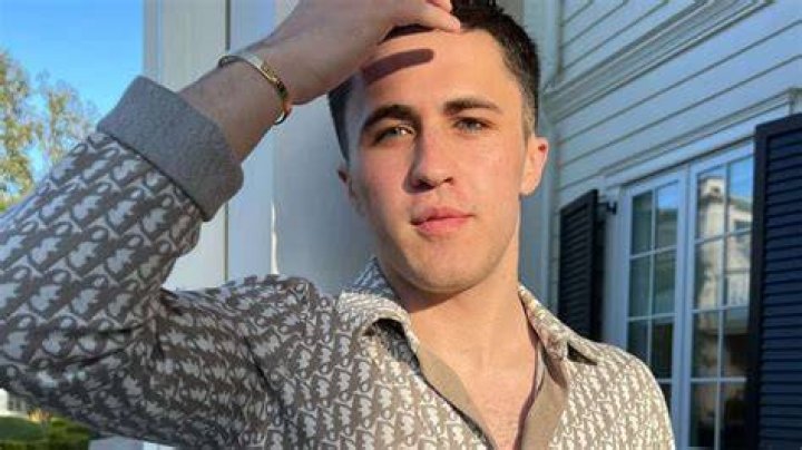 Chris Olsen [TikTok Star] Career, Videos & Profession
