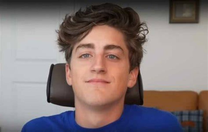 Danny Gonzalez appeared in Crank Gameplays