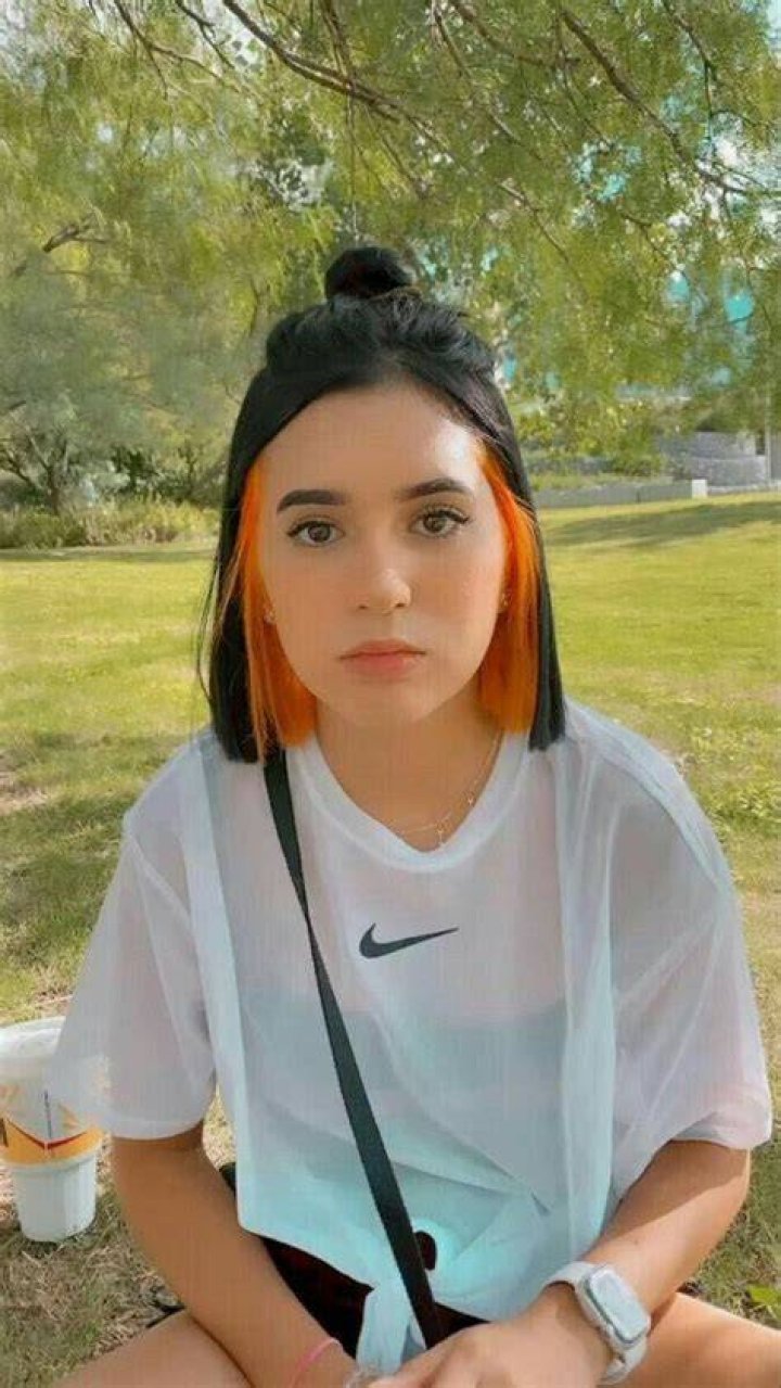 Domelipa worked with Nike brand on Instagram