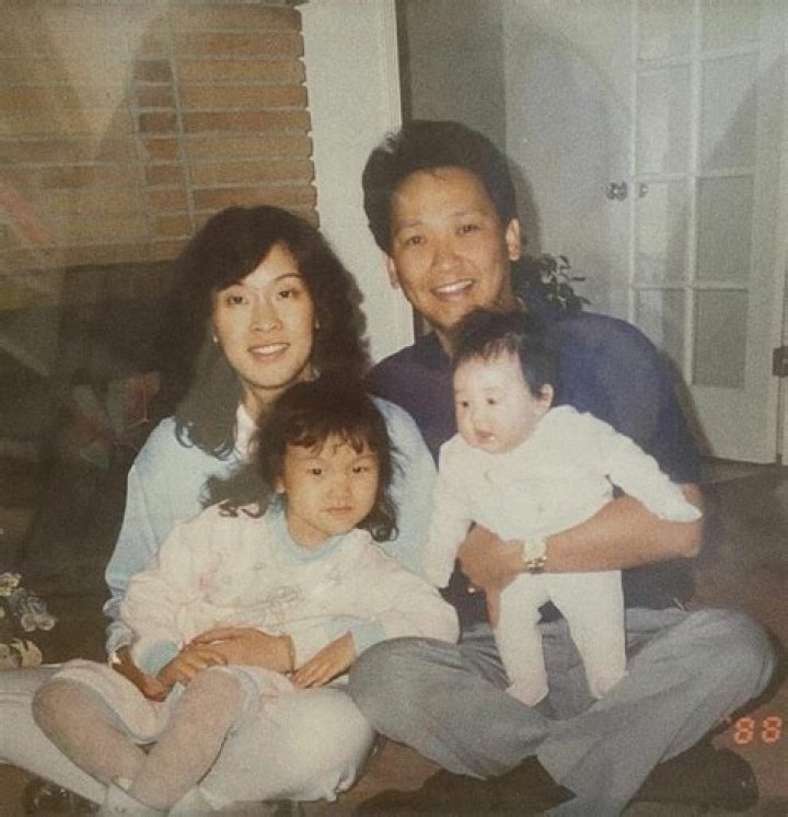 Dorothy Wang with her sister and father
