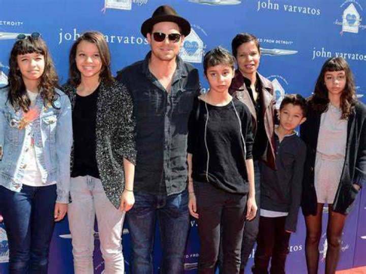 Height of Justin Chambers