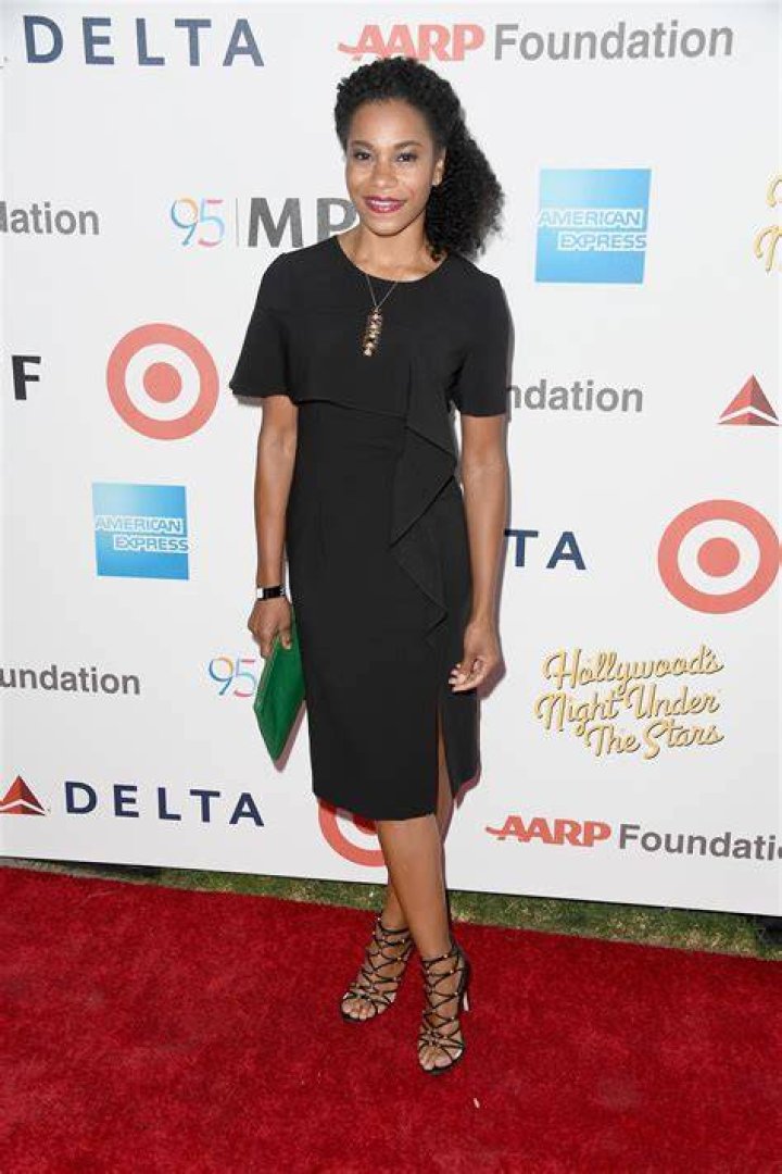 Height of Kelly McCreary