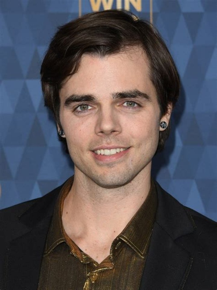 Height of Reid Ewing
