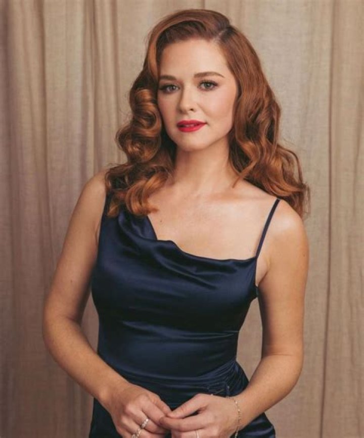 Height of Sarah Drew