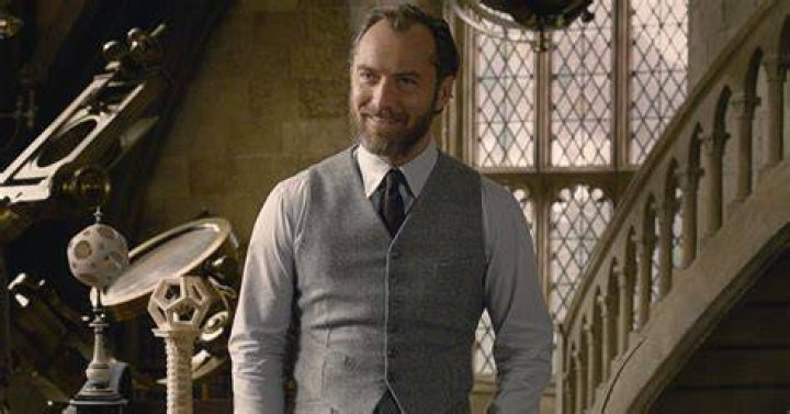 How old is Albus Dumbledore in Fantastic Beasts?