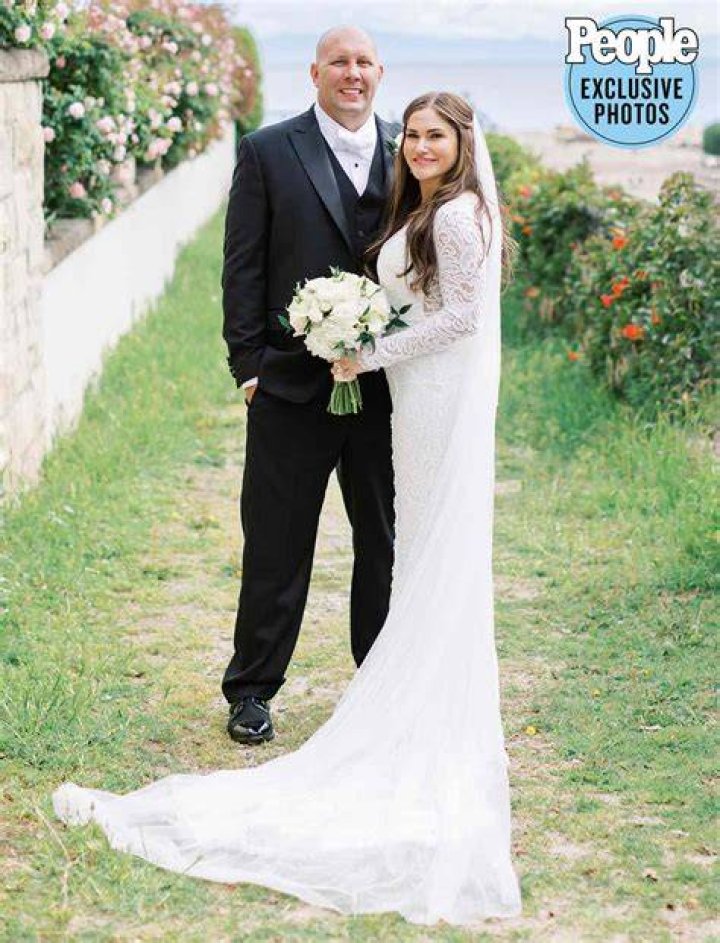 How old is Dr Jeff’s wife?