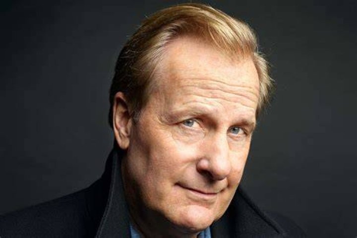 How tall is Jeff Daniels