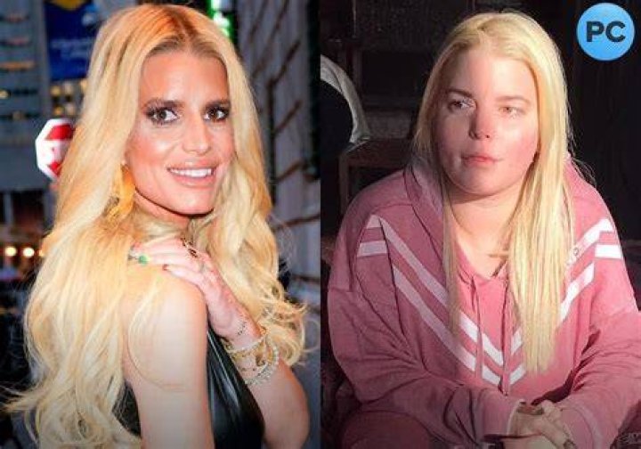 Jessica Simpson Unrecognizable Photo Drinking