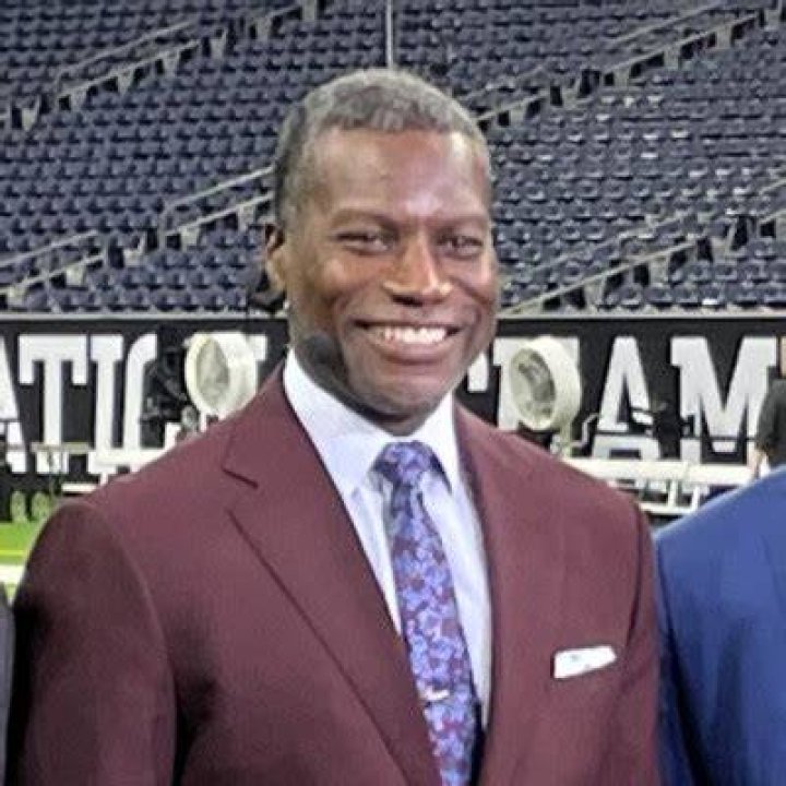 Joey Galloway – Wife, Net Worth & Children