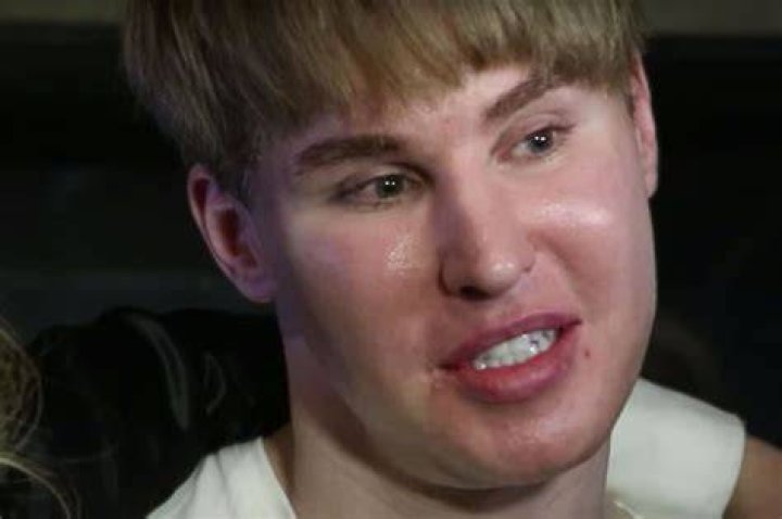 Justin Bieber with a faux hawk in 2017