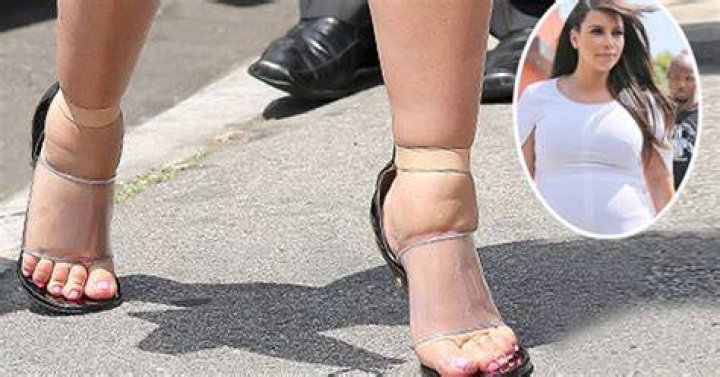 kim kardashian ankles 2