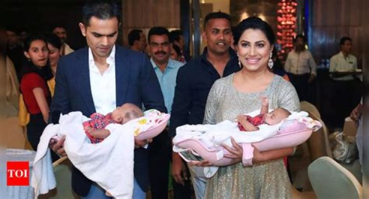Kranti Redkar family members