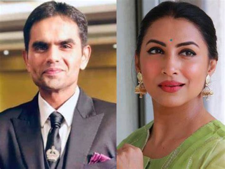 Kranti Redkar with her husband