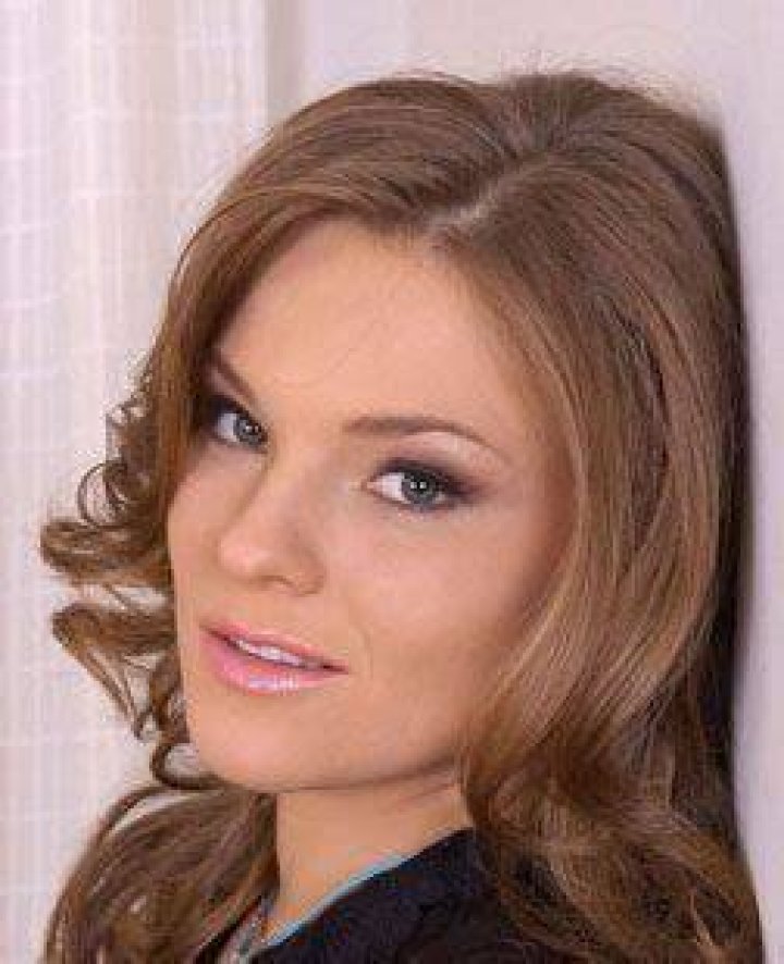 Lucy Love biography