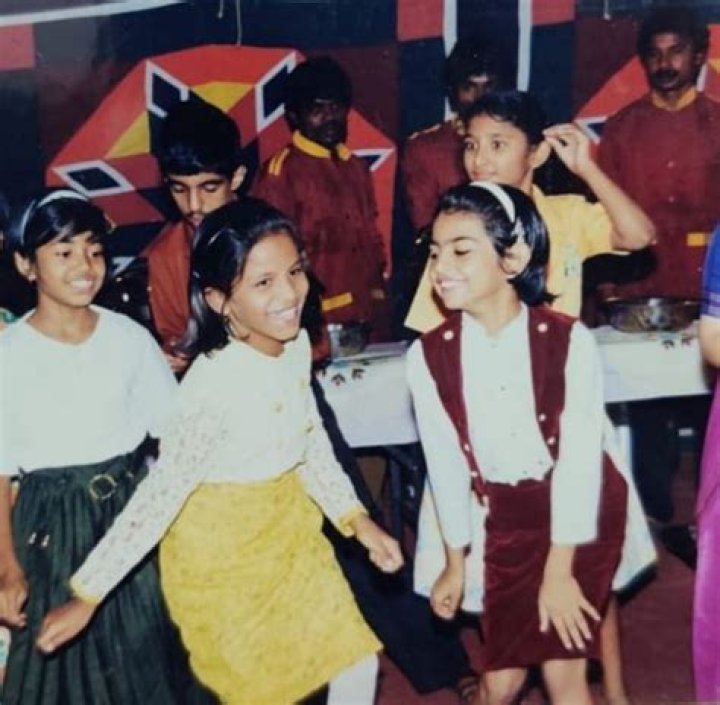 Meenal Sahu childhood picture