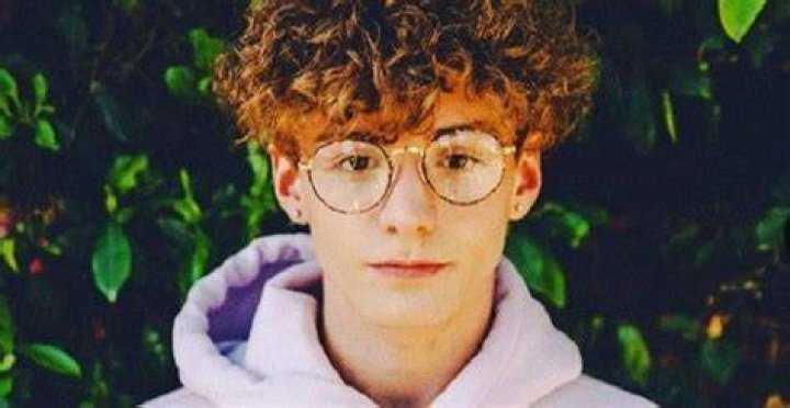 Mikey Tua wiki