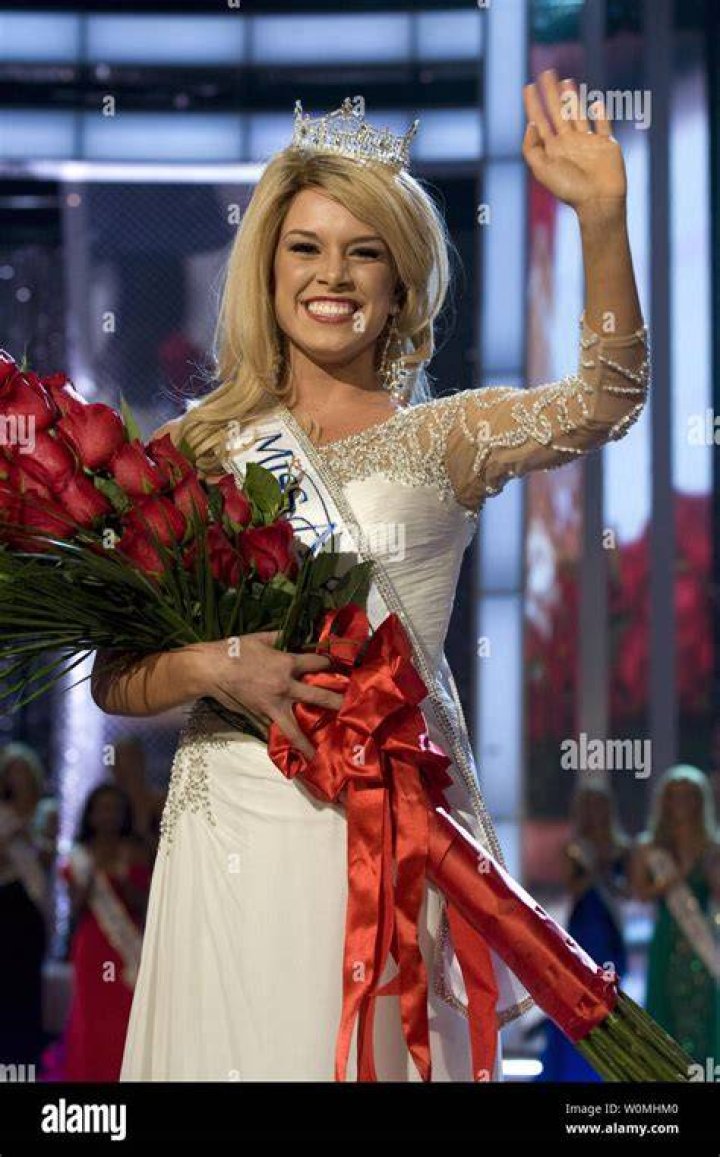 Miss America 2011 Teresa Scanlan Crowned at Planet Hollywood in Las Vegas