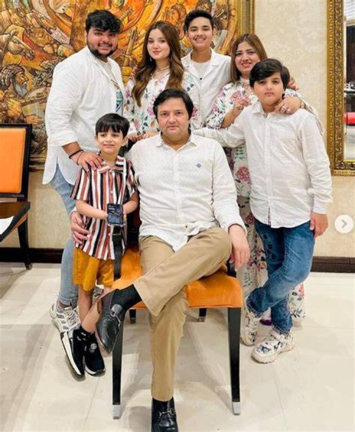 Rabeeca Khan with her family members