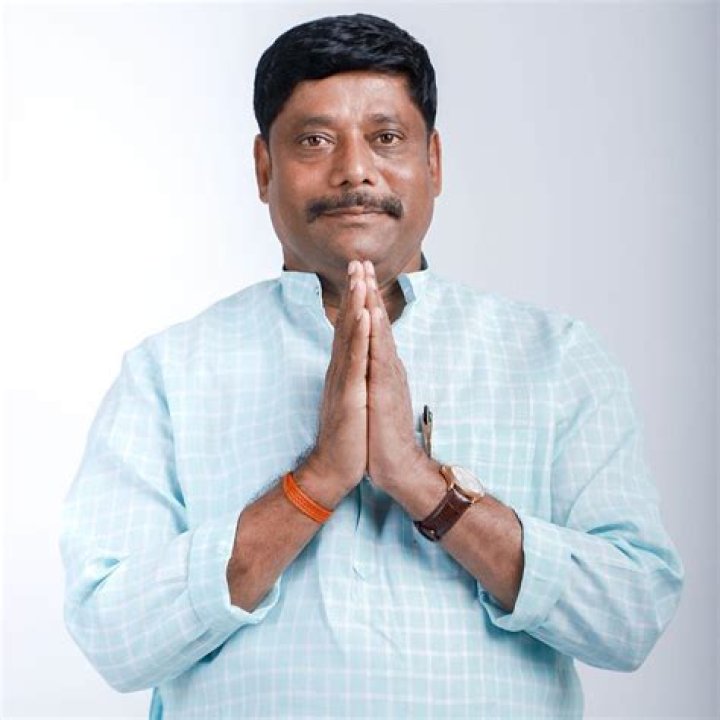 ravindra dhangekar wiki