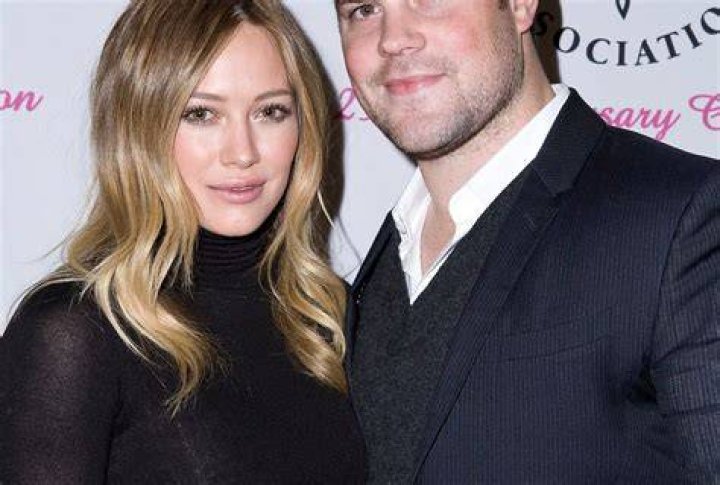 REPORTHilary Duff and Mike Comrie Finalize Their Divorce 2 Years After Split