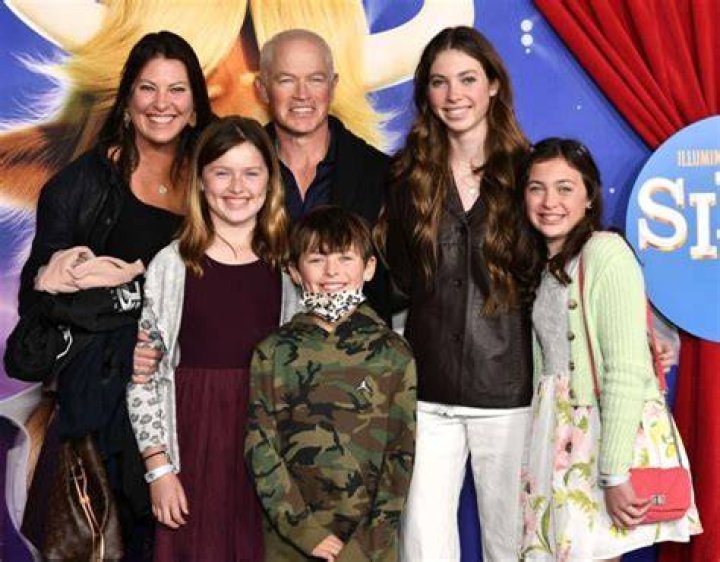 Ruve McDonough with her family