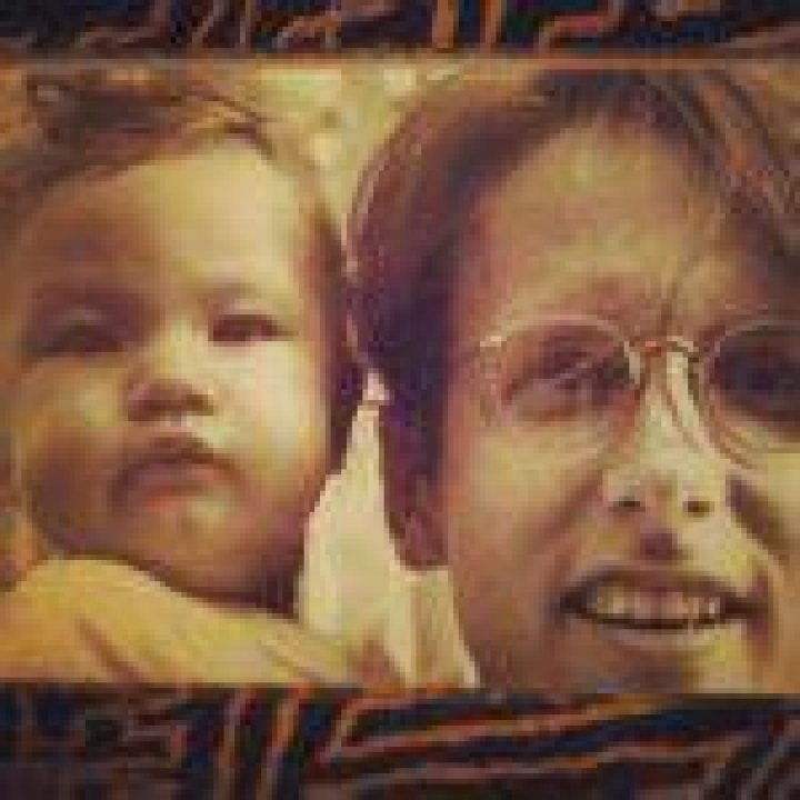 Solea Pfeiffer childhood picture