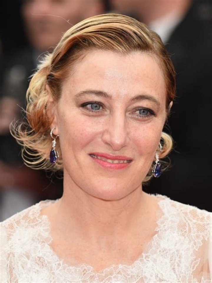 Valeria Bruni Tedeschi height