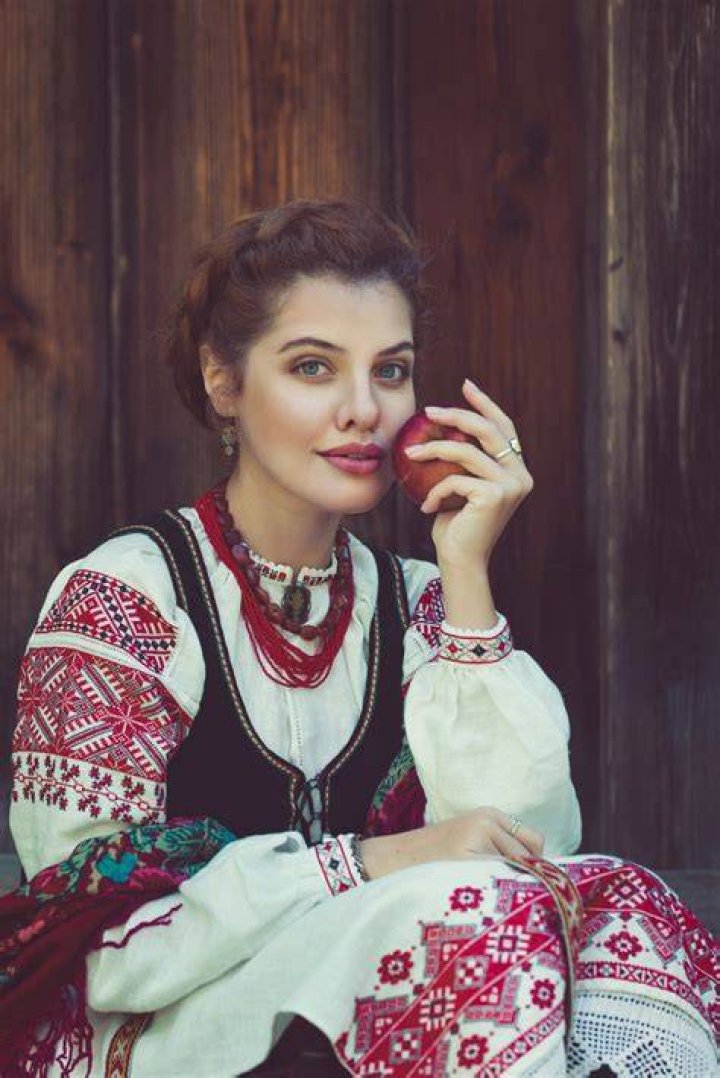 Як я магу звязацца з Цімам Тэбавам?